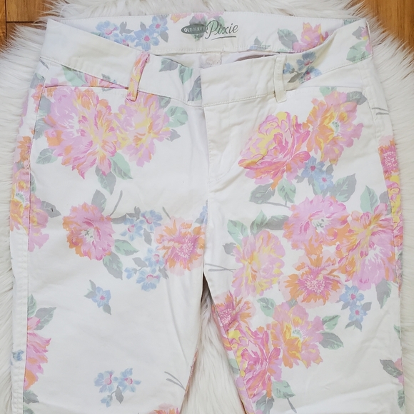Old Navy Pixie Floral Chino Pants - Picture 3 of 13